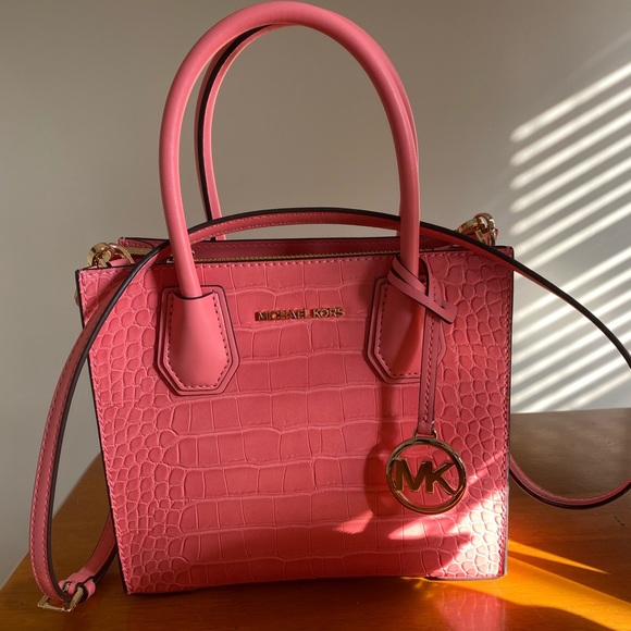 Coral Michael Kors Crossbody - Picture 1 of 2